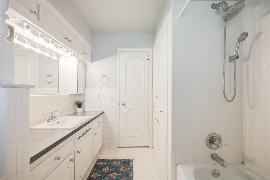 4412 NW 57th Street