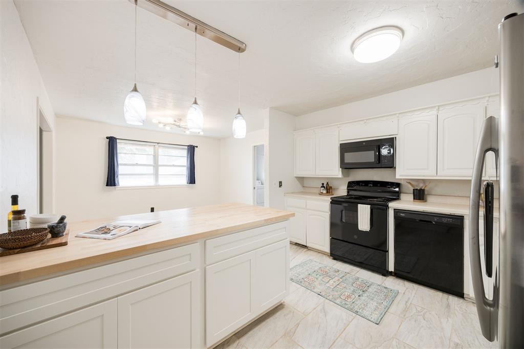 4412 NW 57th Street