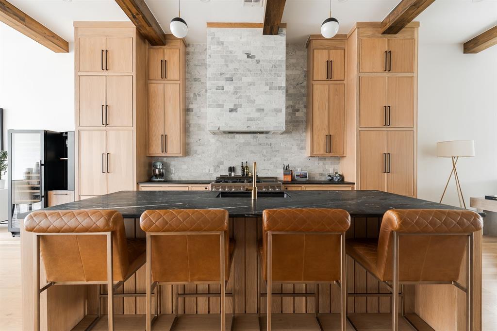137 NE 14th Street