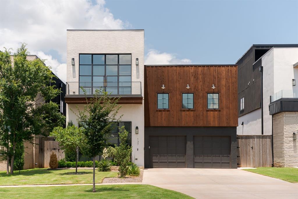 137 NE 14th Street