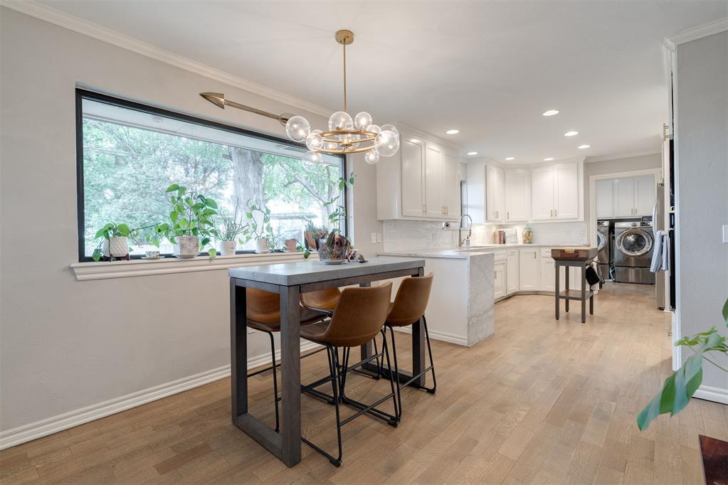 8909 Lakehurst Drive