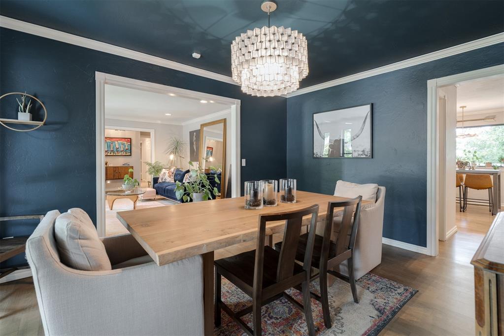 8909 Lakehurst Drive