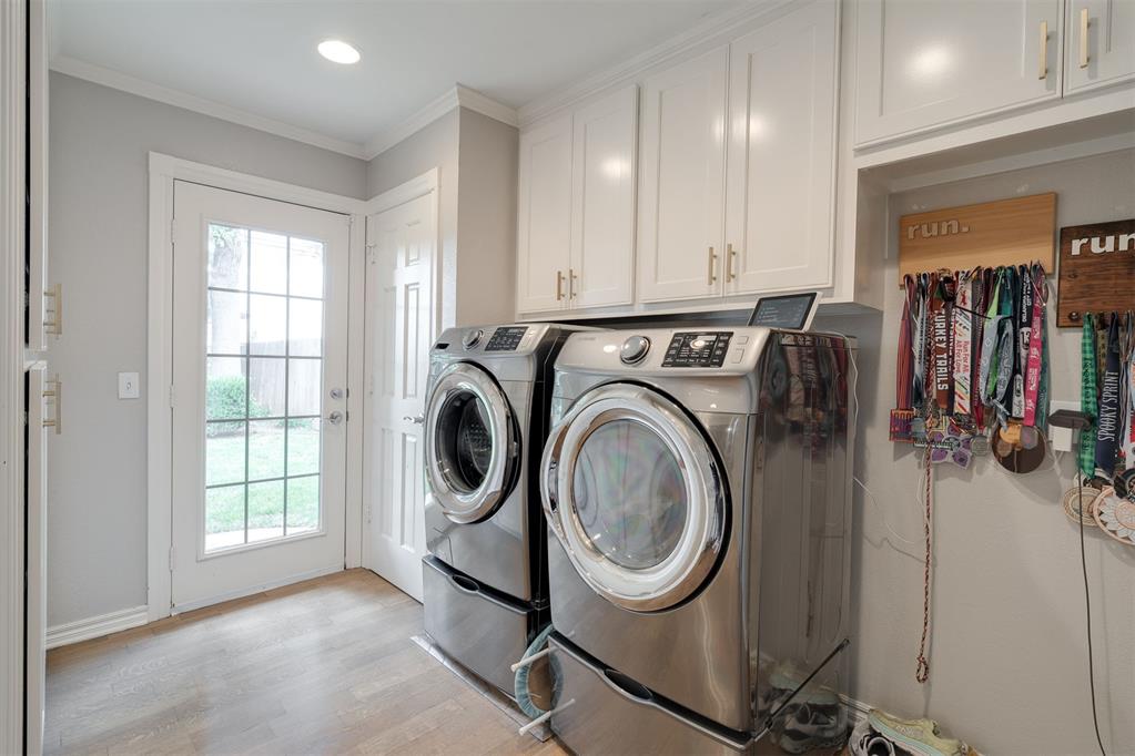 8909 Lakehurst Drive