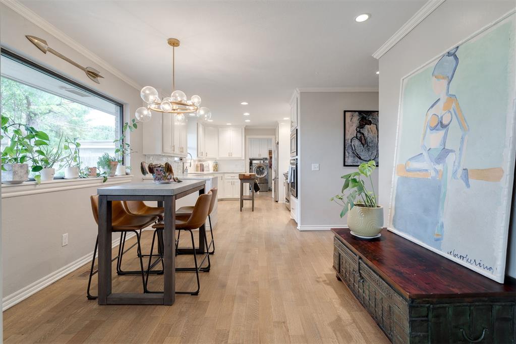 8909 Lakehurst Drive