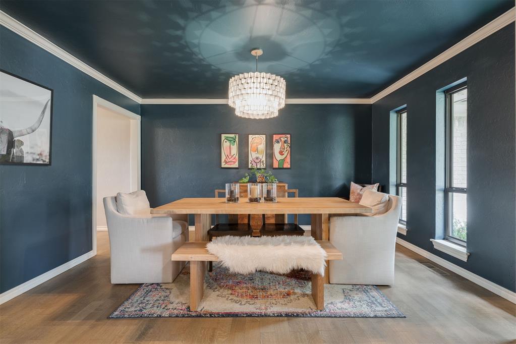 8909 Lakehurst Drive