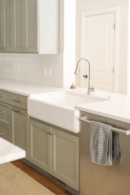 3604 Hunters Creek Road