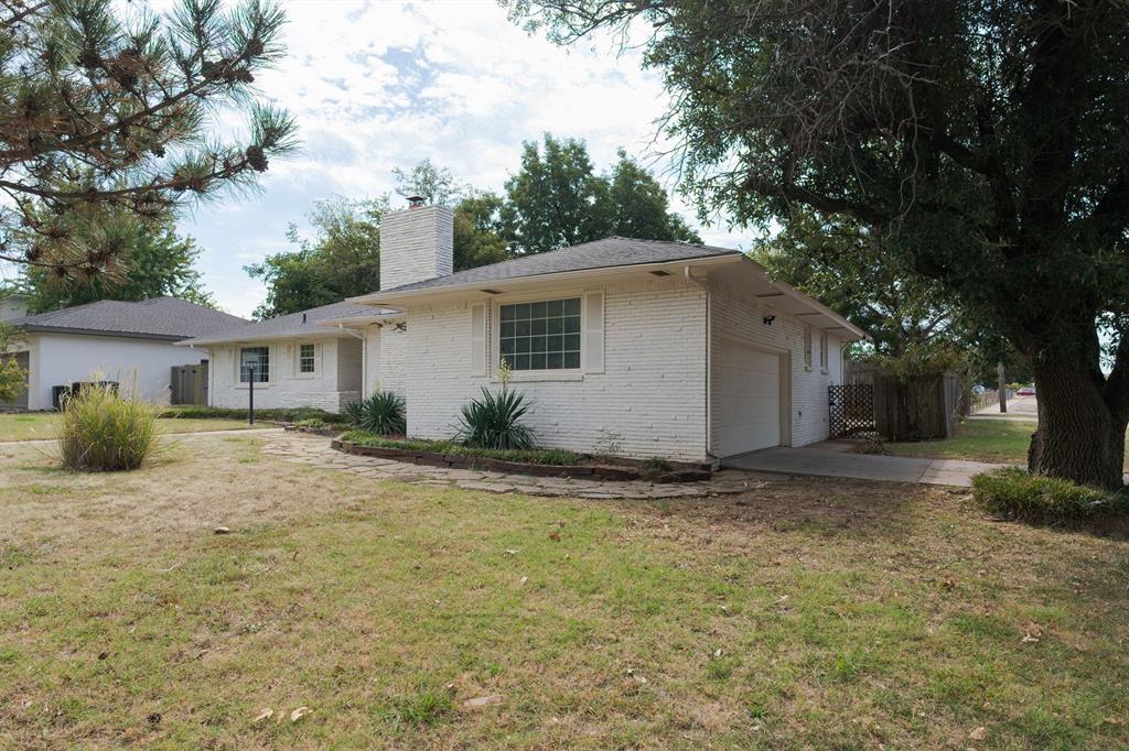 1908 Dorchester Drive