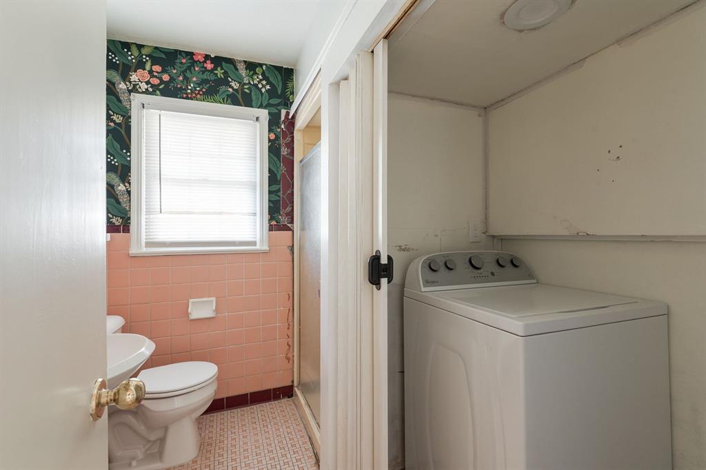 1908 Dorchester Drive