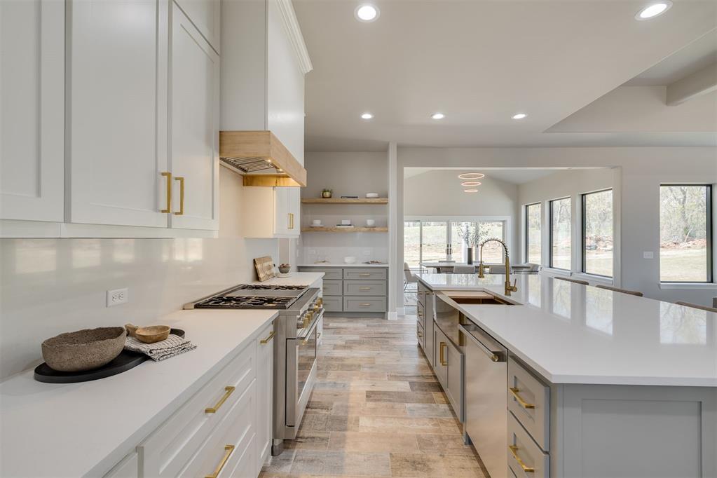 4401 Clear Ridge Corner