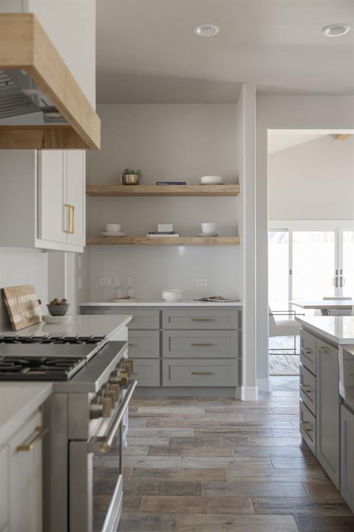 4401 Clear Ridge Corner