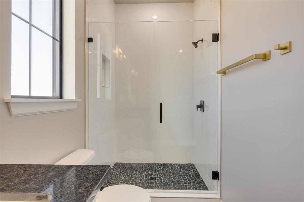 4401 Clear Ridge Corner