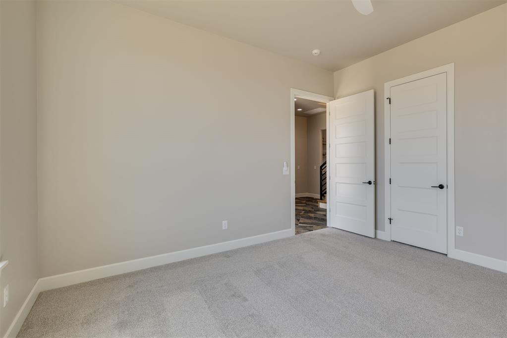 4401 Clear Ridge Corner