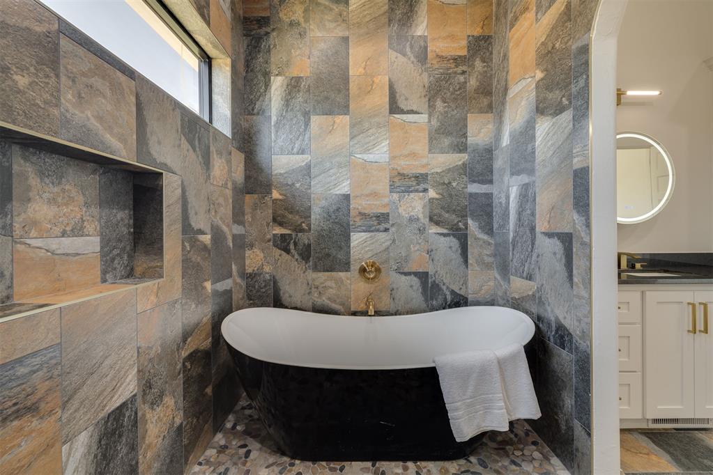 4401 Clear Ridge Corner