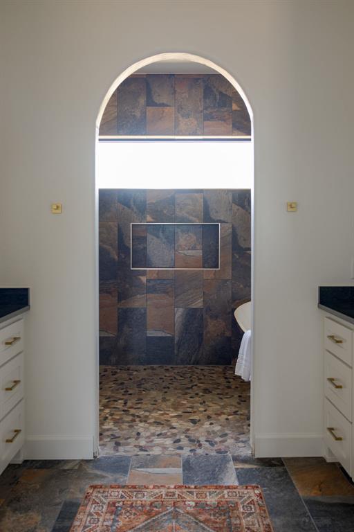 4401 Clear Ridge Corner