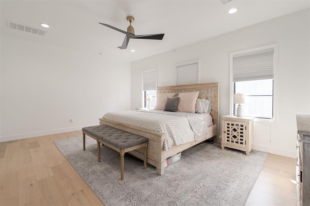 1127 NW 56th Street Unit: B