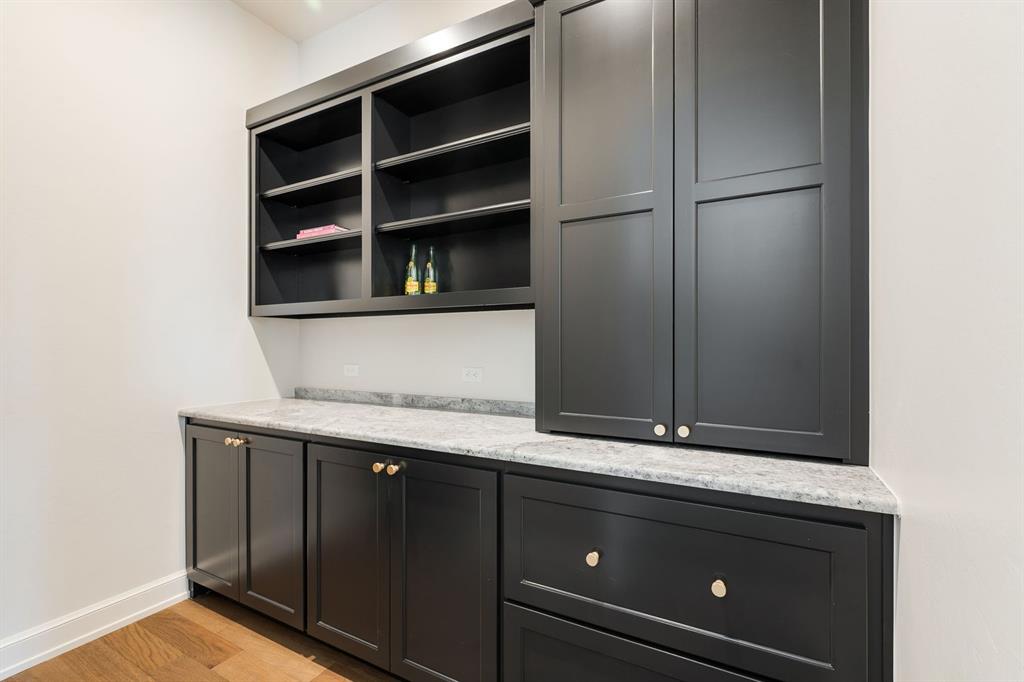 7921 Stagecoach Circle