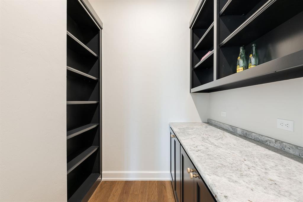 7921 Stagecoach Circle