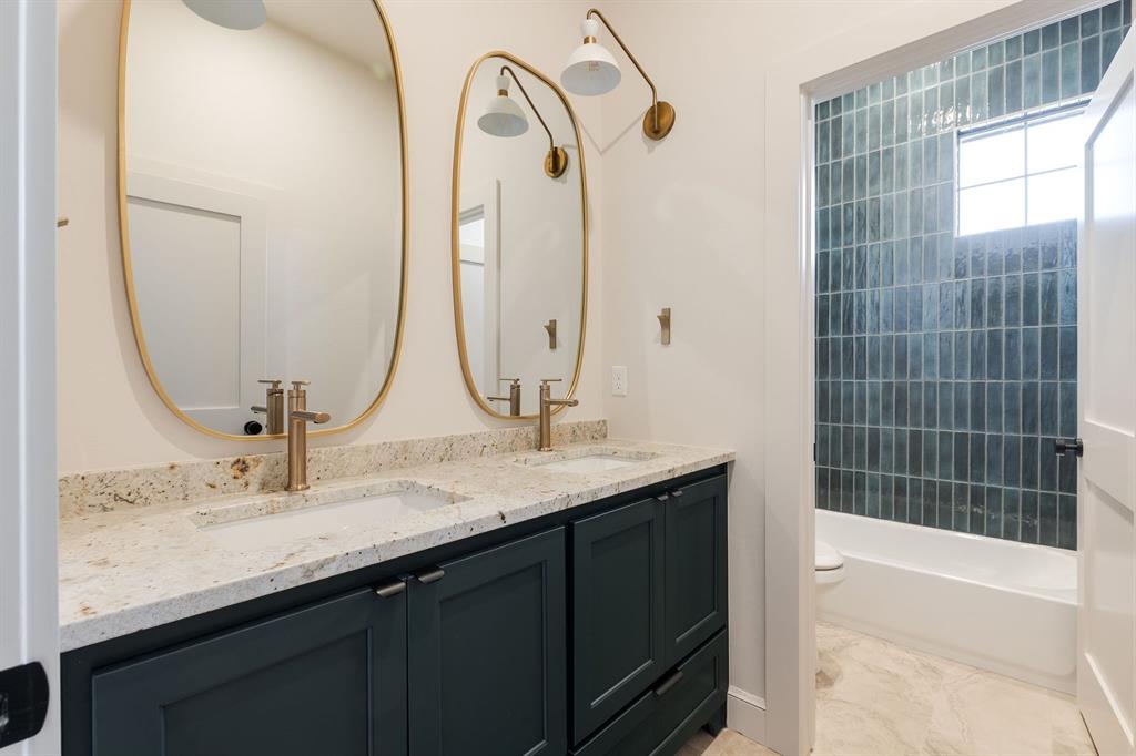 7921 Stagecoach Circle