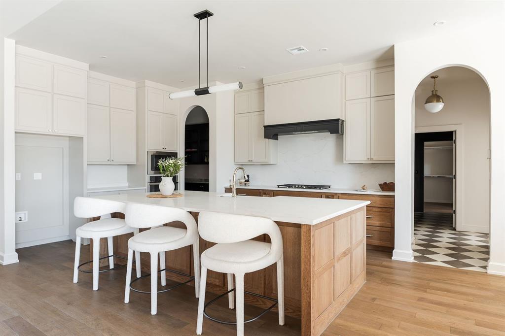 7921 Stagecoach Circle