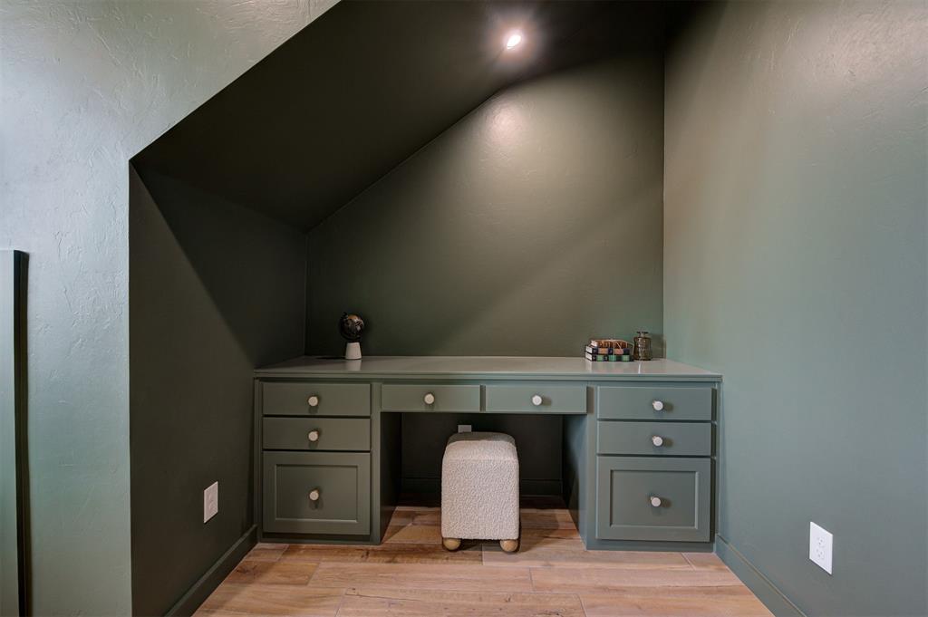 21205 Reserve Circle