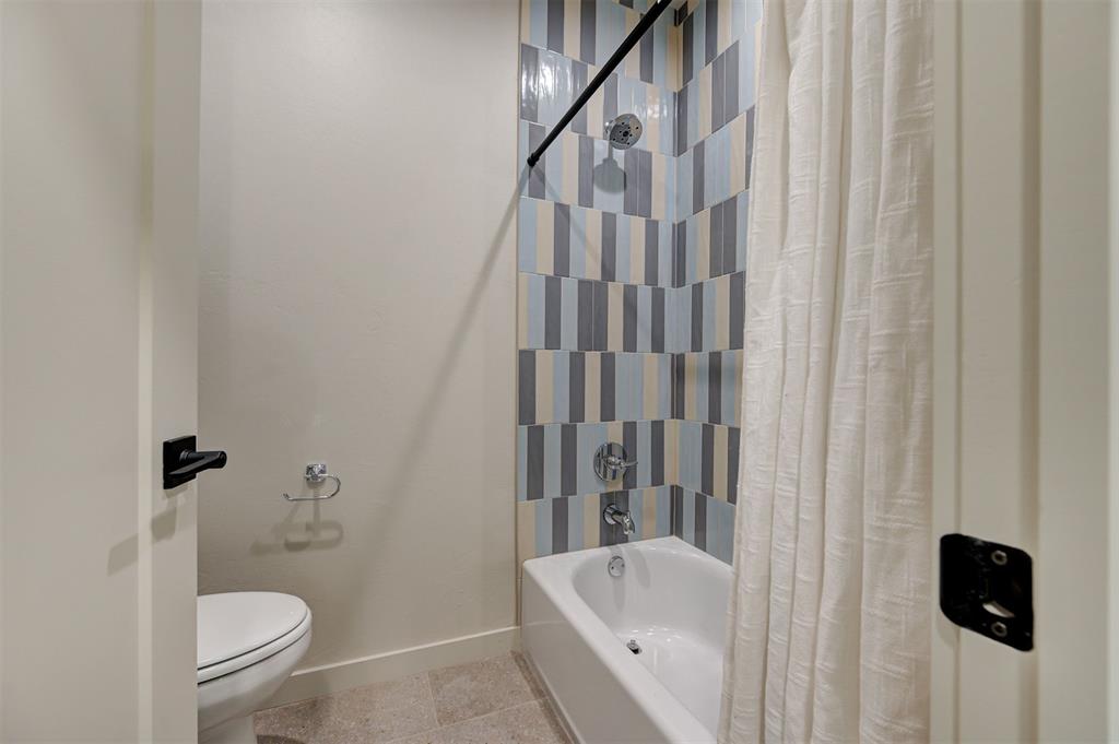 21205 Reserve Circle