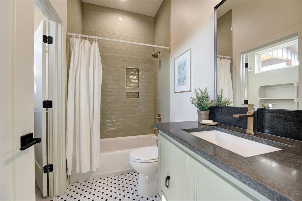 21205 Reserve Circle