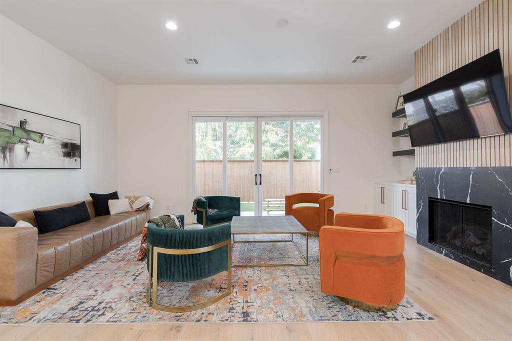 1127 NW 56th Street Unit: B