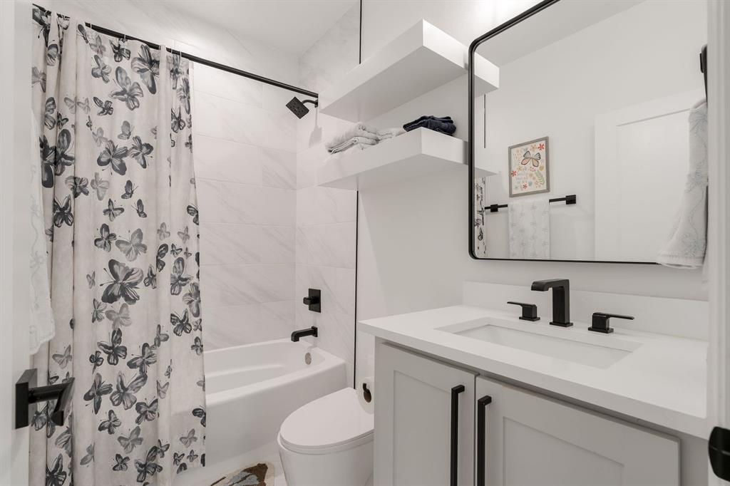 1127 NW 56th Street Unit: B