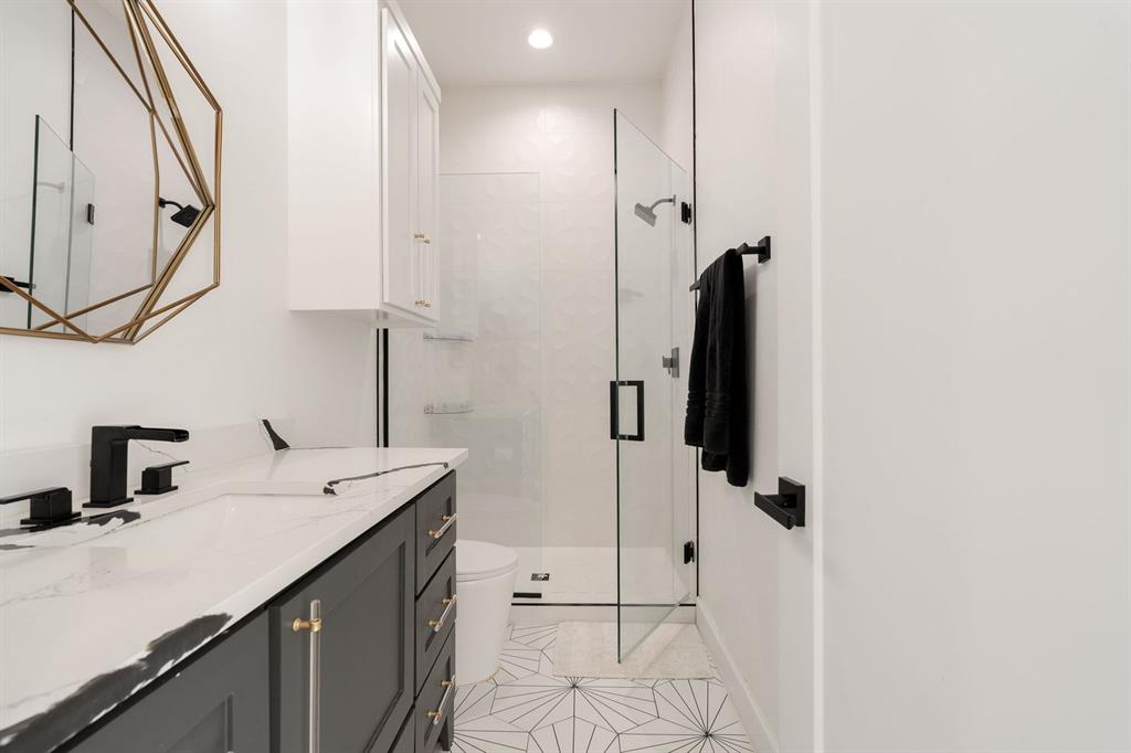 1127 NW 56th Street Unit: B