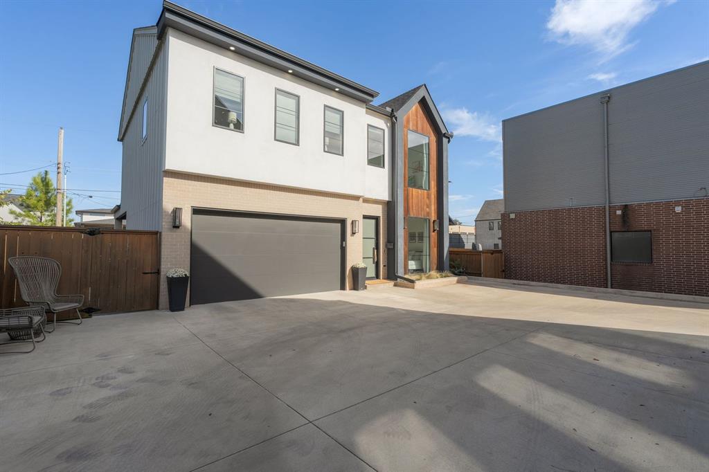 1127 NW 56th Street Unit: B