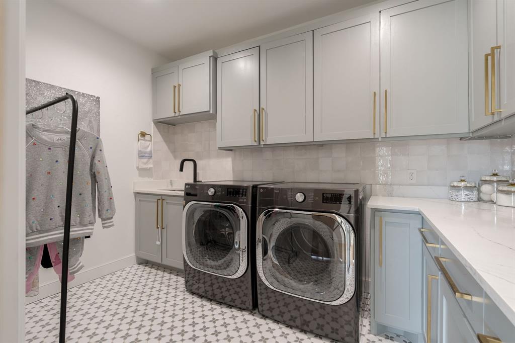 1127 NW 56th Street Unit: B