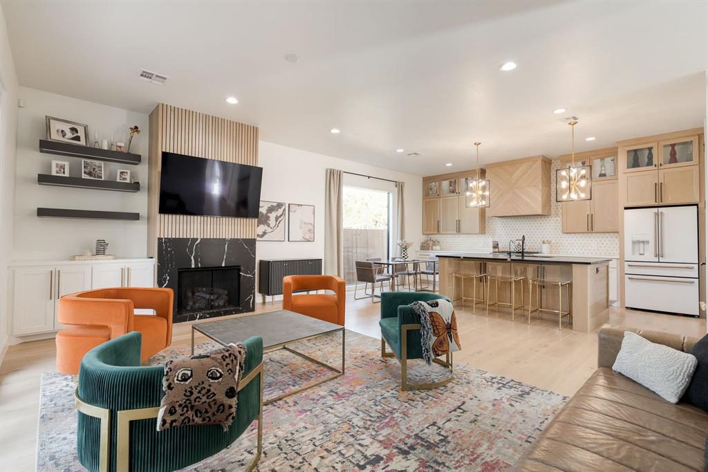 1127 NW 56th Street Unit: B