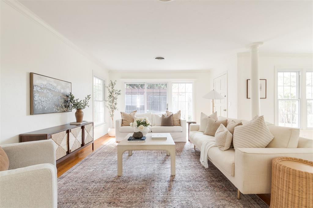 1908 Dorchester Drive