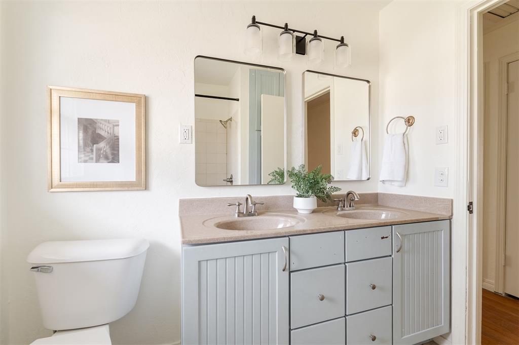 1908 Dorchester Drive