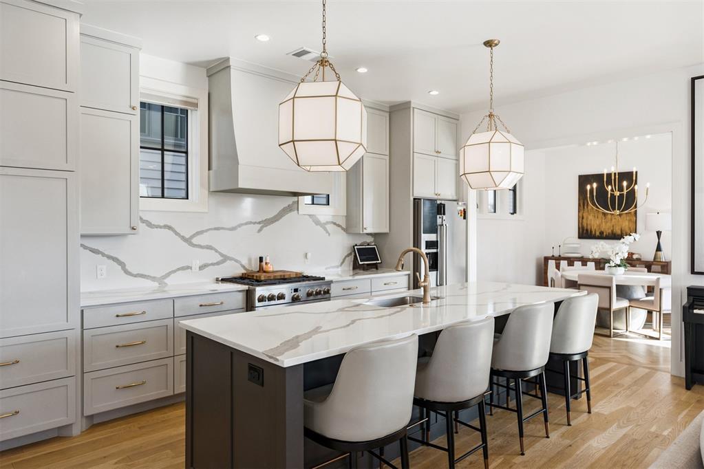 1924 Runway Boulevard