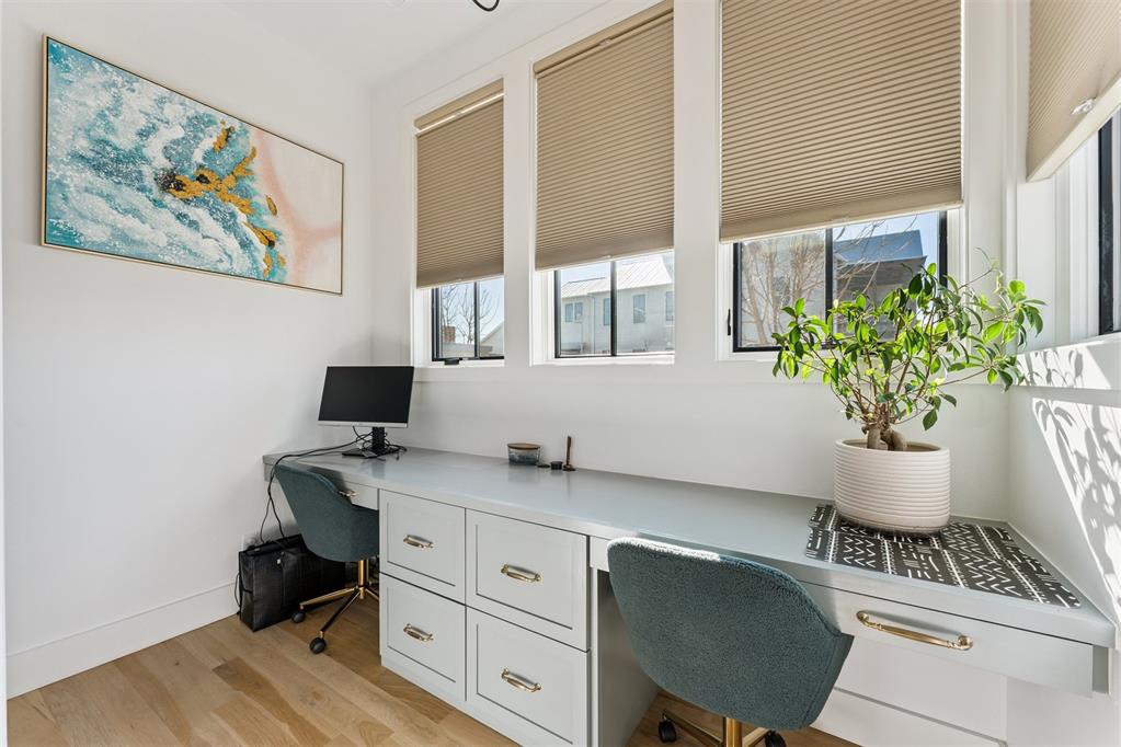 1924 Runway Boulevard