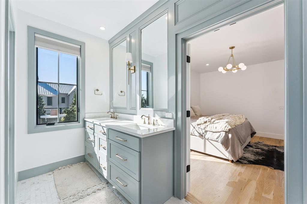 1924 Runway Boulevard