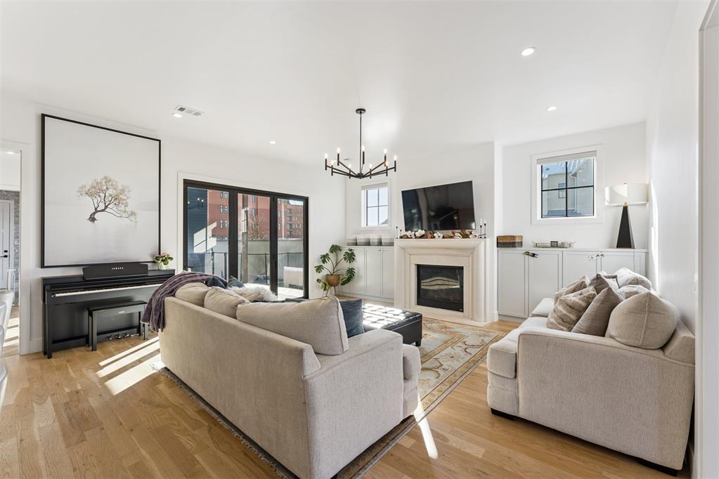 1924 Runway Boulevard