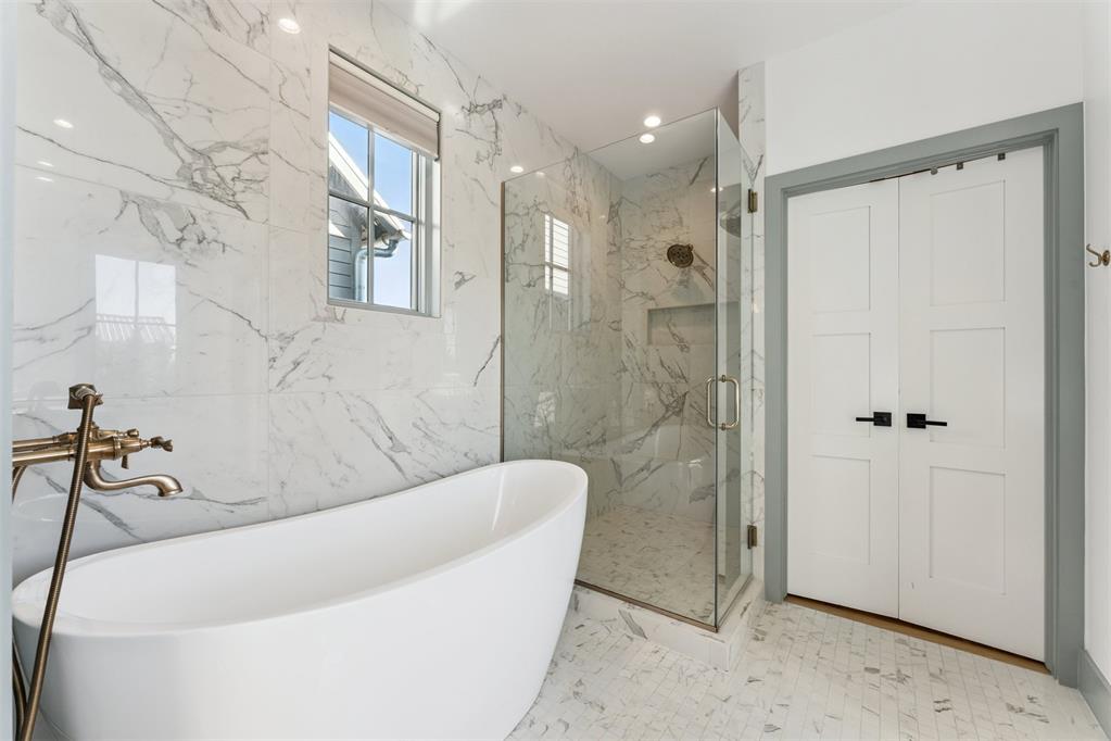 1924 Runway Boulevard