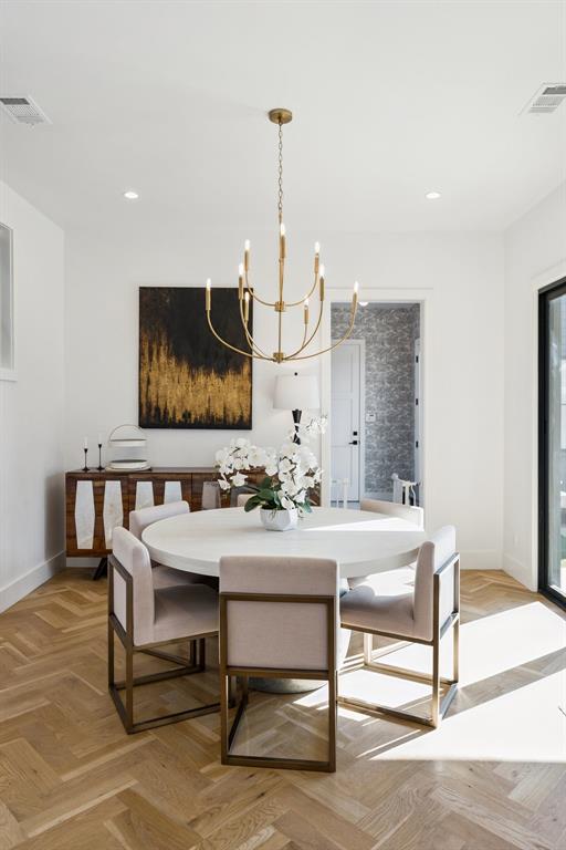 1924 Runway Boulevard