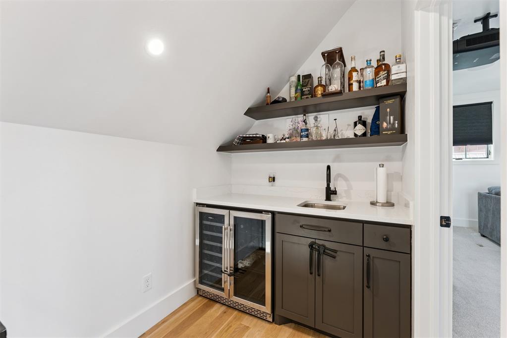 1924 Runway Boulevard