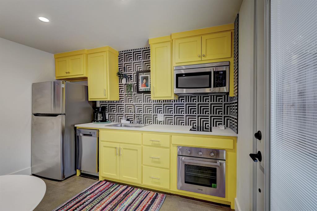 810 NW 36th Street