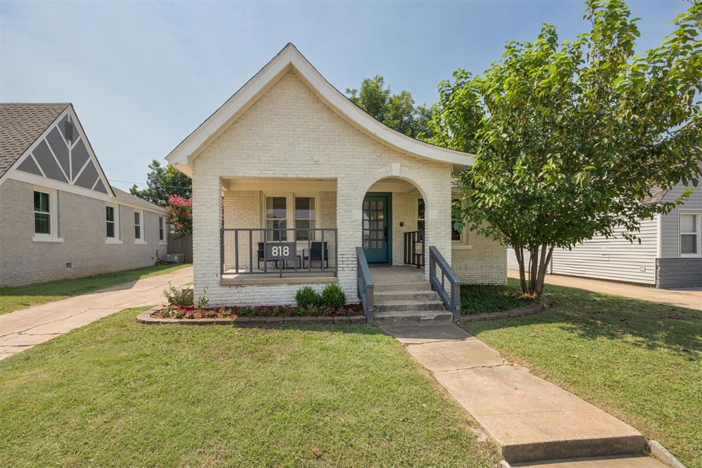818 NW Eubanks