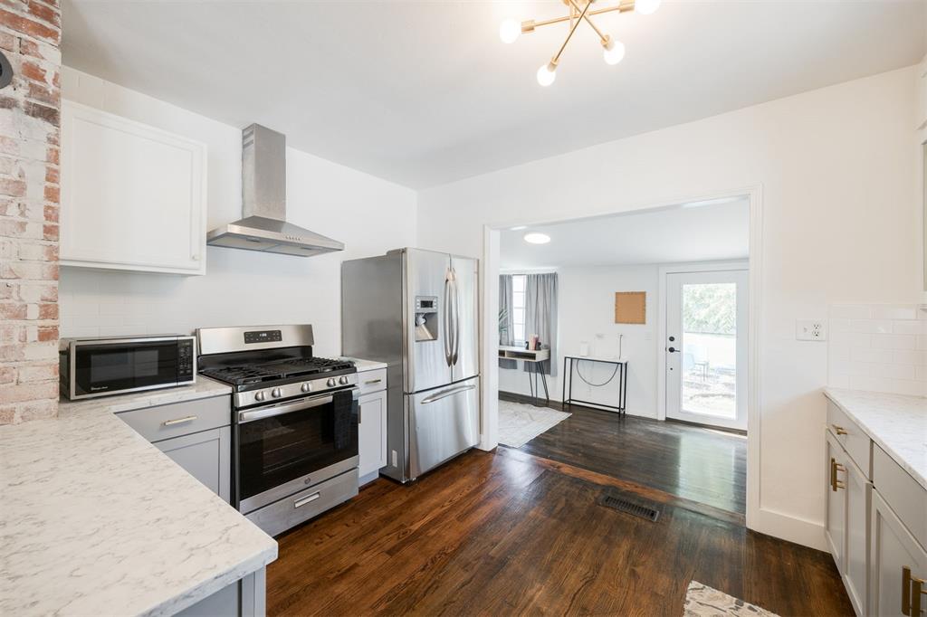 818 NW Eubanks