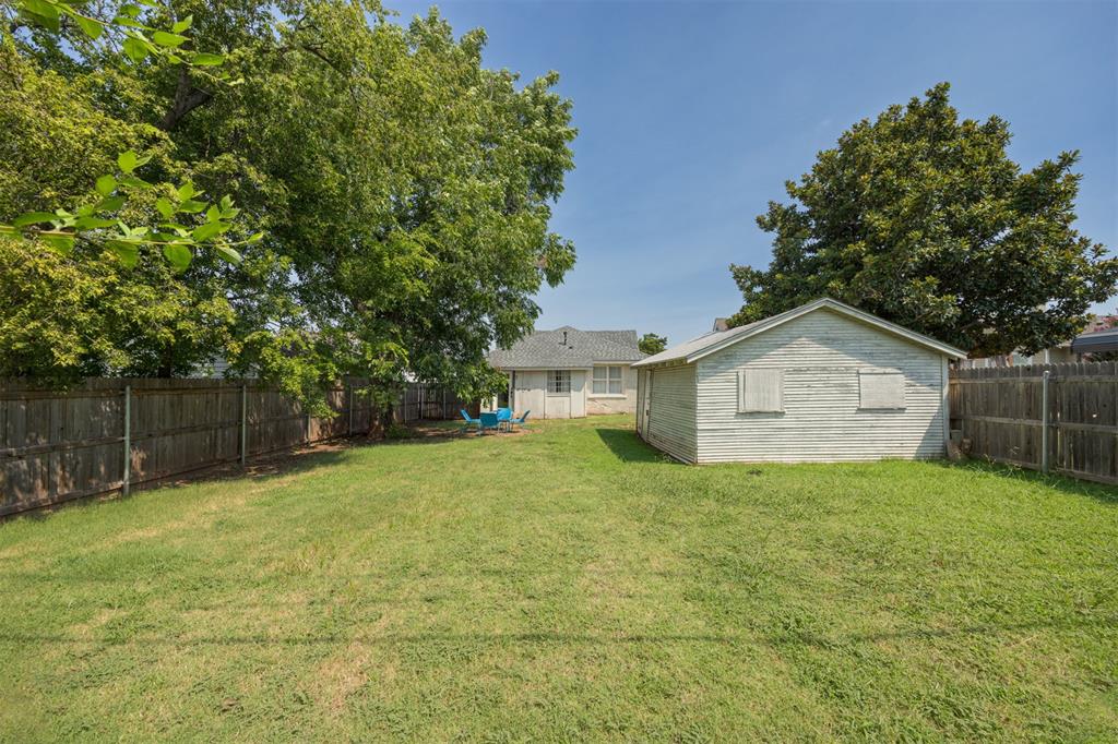 818 NW Eubanks