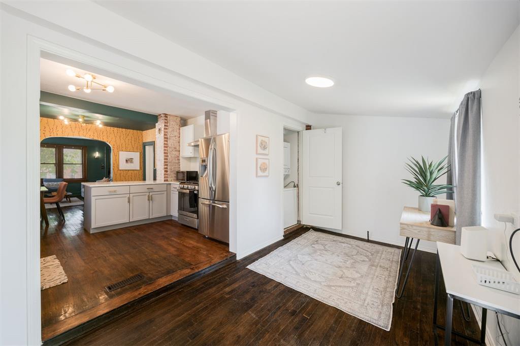 818 NW Eubanks