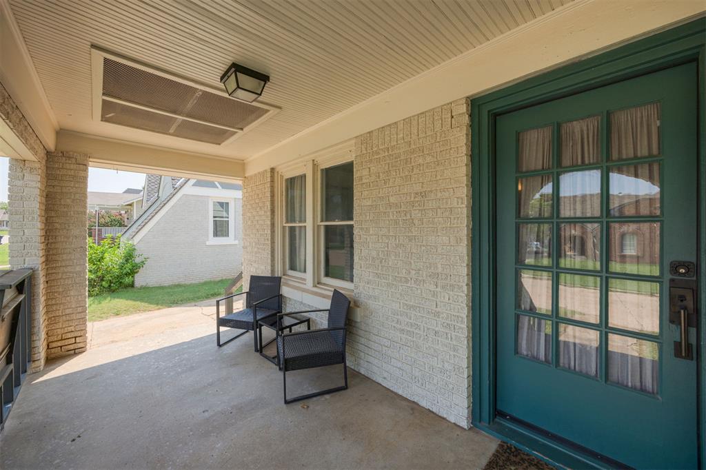 818 NW Eubanks