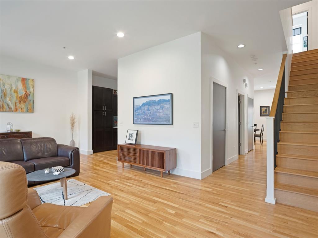 26 NE 3rd Street
