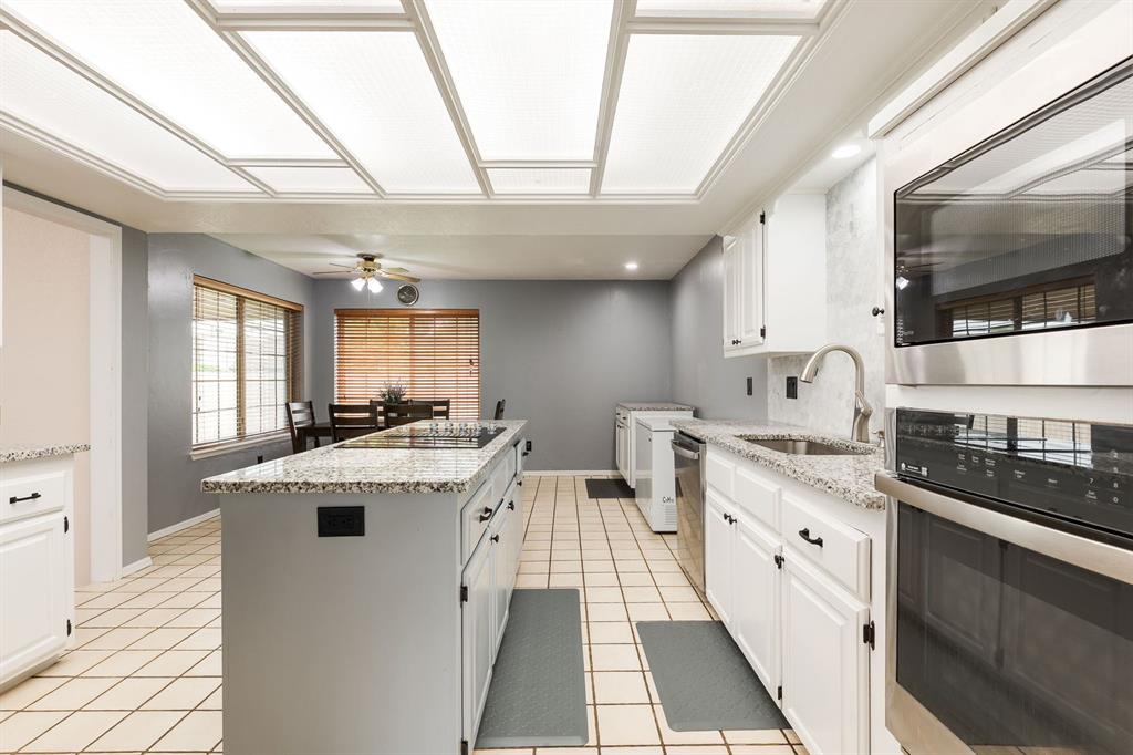 8105 Harvest Hills South Boulevard