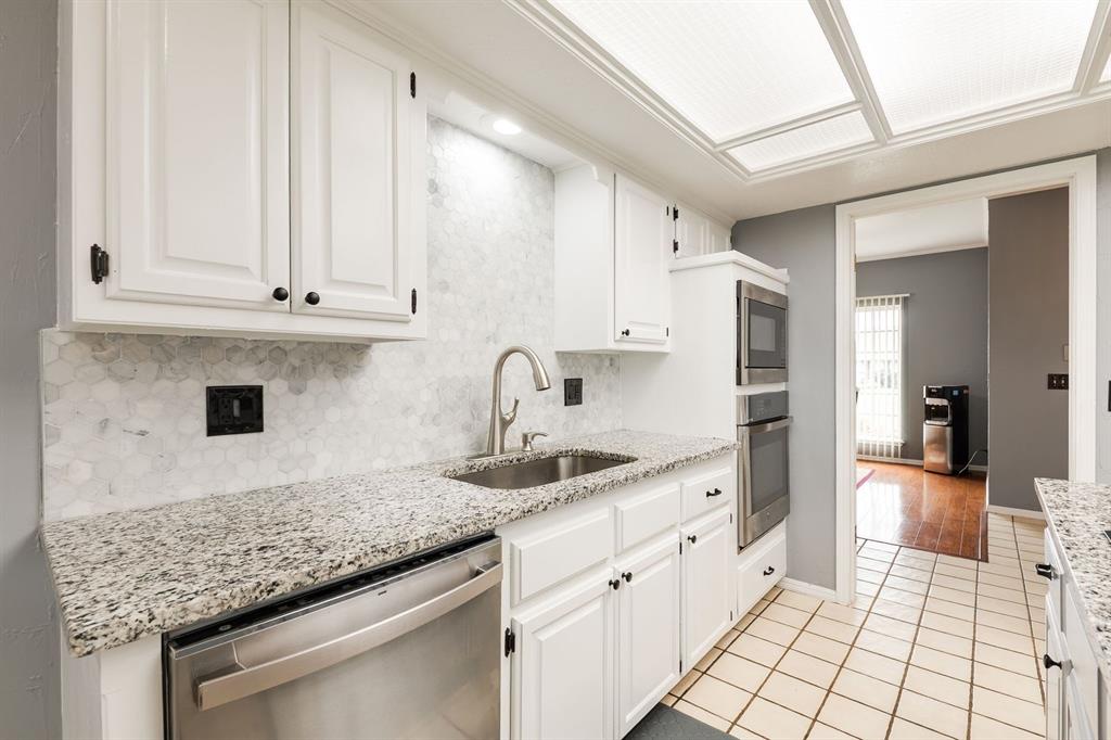 8105 Harvest Hills South Boulevard